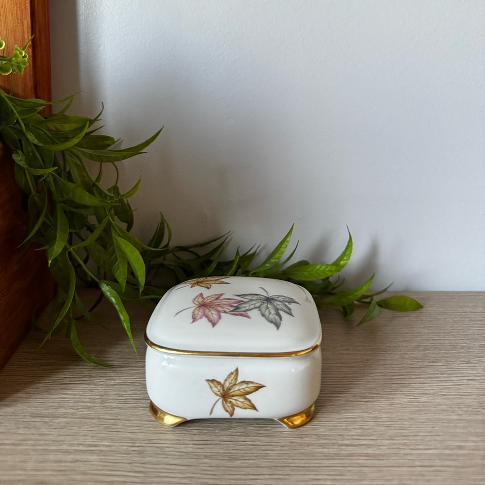 Elegant Rosenthal White Ceramic Box with Leaf Design